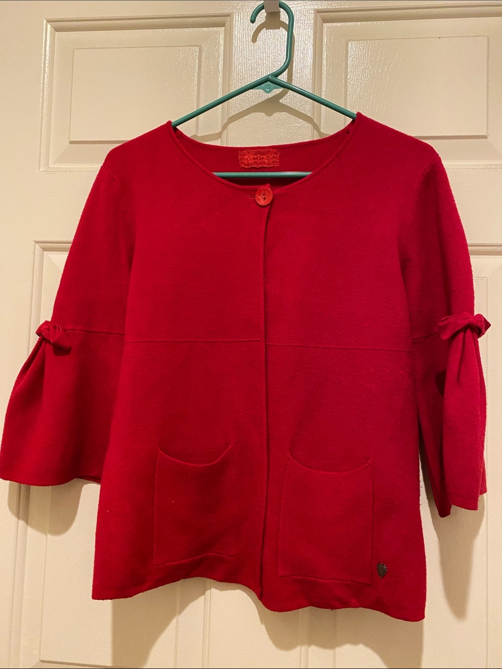 Red Women's Knit Cardigan Sweater - Unbranded